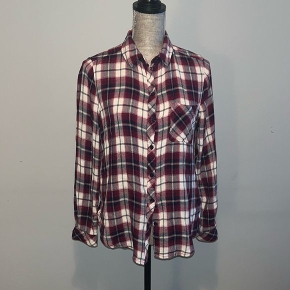 Beach Lunch Lounge Flannel
Shirt Women Size S/P Plaid Collared Button Up - Picture 1 of 7